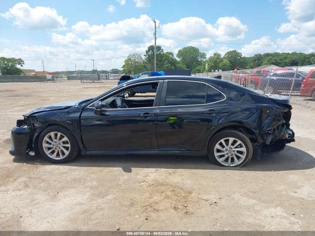 2021 TOYOTA CAMRY LE 15
