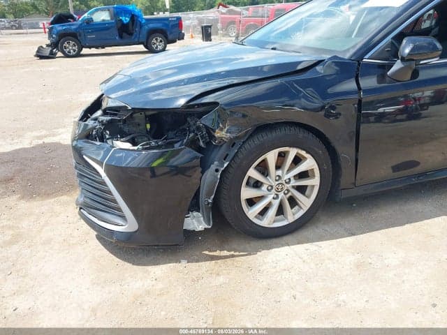 2021 TOYOTA CAMRY LE 18