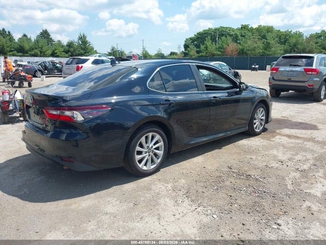 2021 TOYOTA CAMRY LE 4