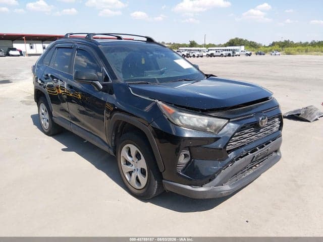 2019 TOYOTA RAV4 LE 1