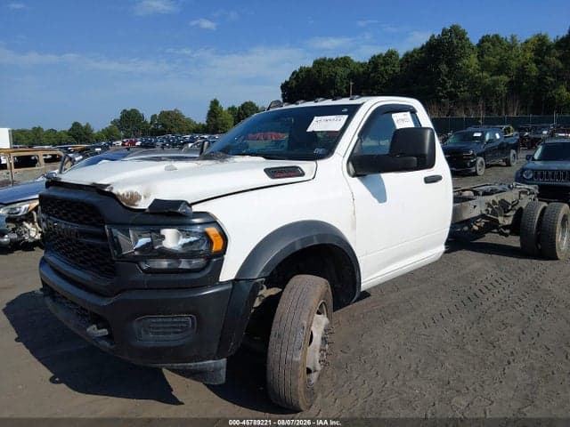 2023 RAM 5500 CHASSIS TRADESMAN/SLT 2