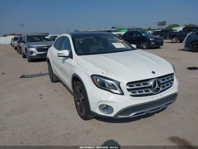 2020 MERCEDES-BENZ GLA 250 1