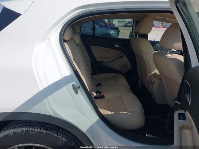 2020 MERCEDES-BENZ GLA 250 8