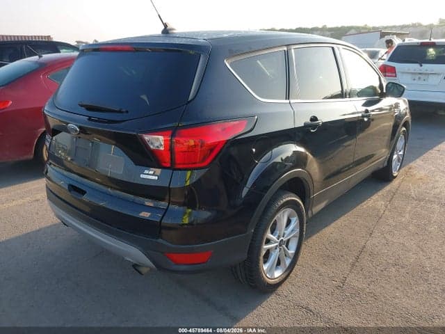 2019 FORD ESCAPE SE 4
