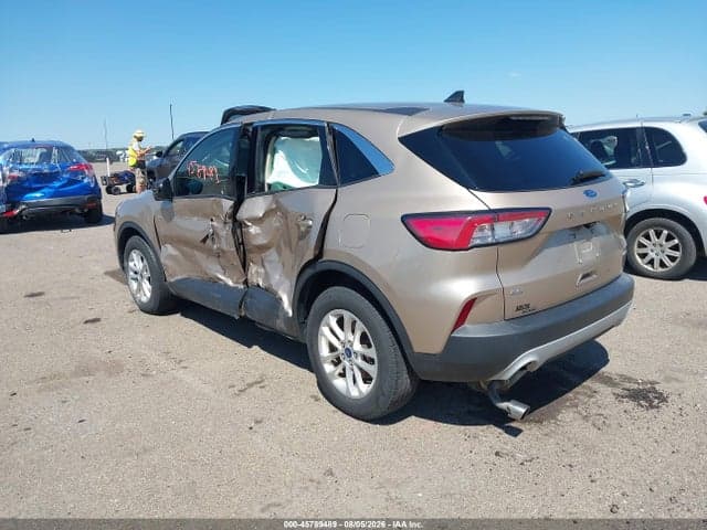 2020 FORD ESCAPE SE 3