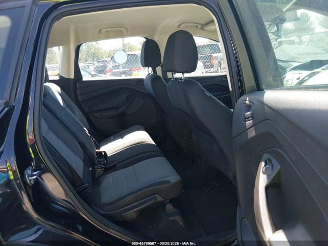 2017 FORD ESCAPE S 8