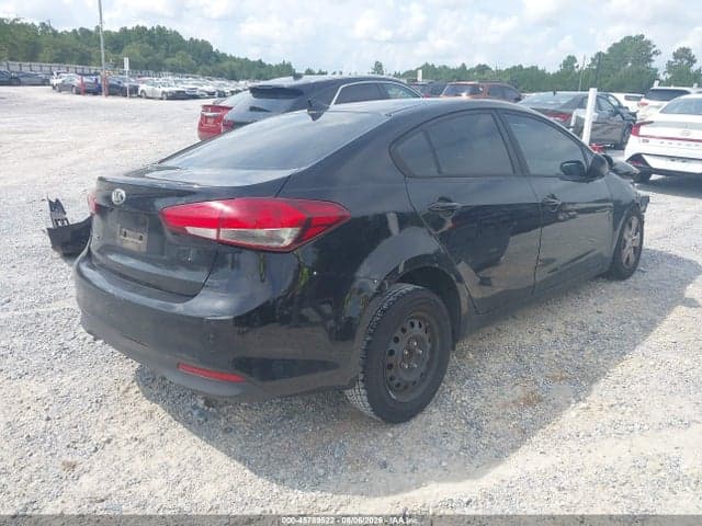 2017 KIA FORTE LX 4