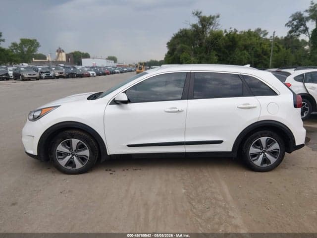 2017 KIA NIRO LX 14