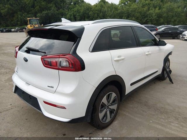 2017 KIA NIRO LX 4