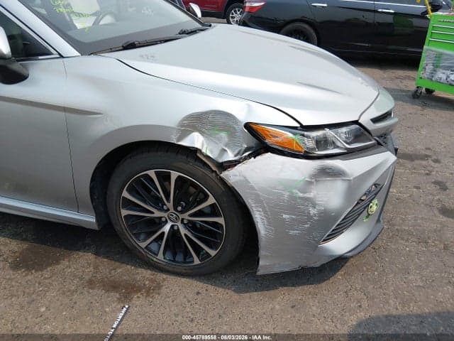2018 TOYOTA CAMRY SE 6
