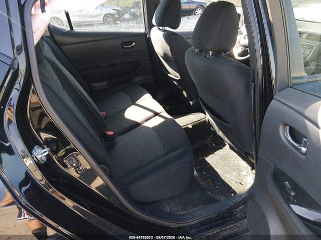 2019 NISSAN LEAF SV 8