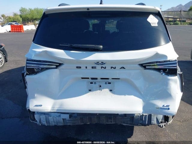 2021 TOYOTA SIENNA LE 6