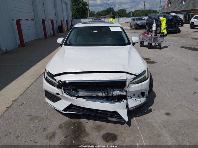 2020 VOLVO S60 T5 MOMENTUM 12
