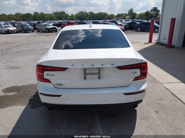 2020 VOLVO S60 T5 MOMENTUM 16