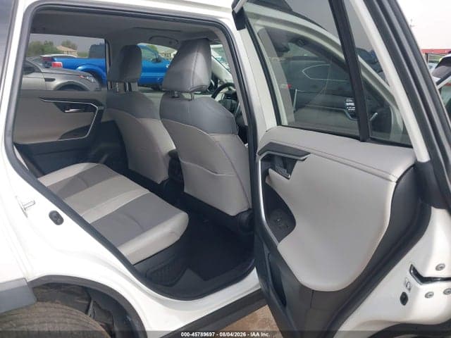 2019 TOYOTA RAV4 HYBRID LIMITED 8