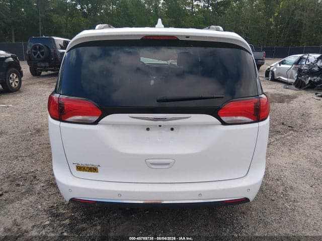 2019 CHRYSLER PACIFICA TOURING L 16