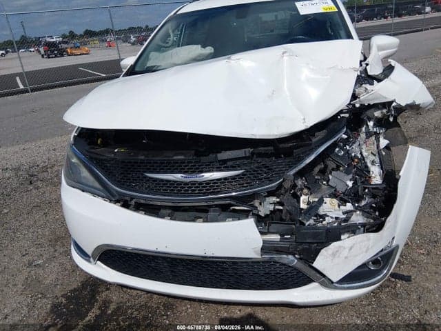 2019 CHRYSLER PACIFICA TOURING L 6