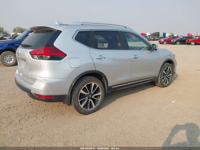 2017 NISSAN ROGUE SL 4