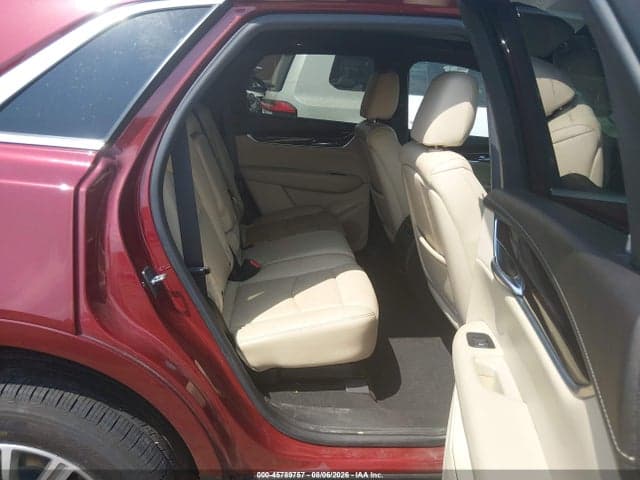 2017 CADILLAC XT5 LUXURY 8