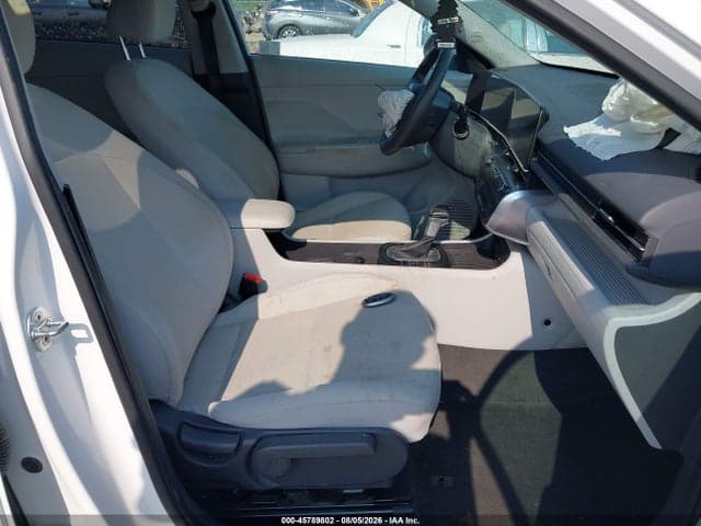 2024 HYUNDAI KONA SEL 5