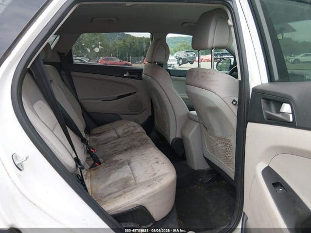 2018 HYUNDAI TUCSON SE 8