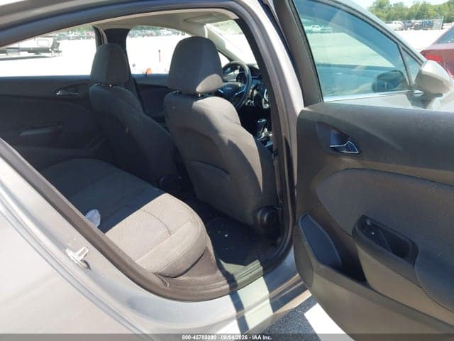 2017 CHEVROLET CRUZE LT AUTO 8