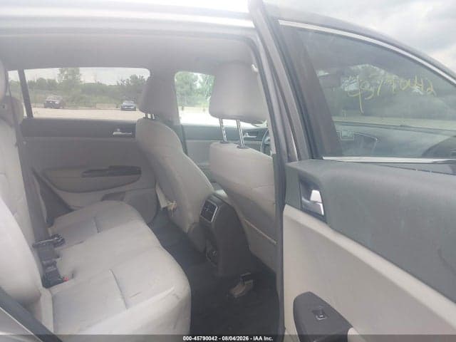 2017 KIA SPORTAGE LX 8