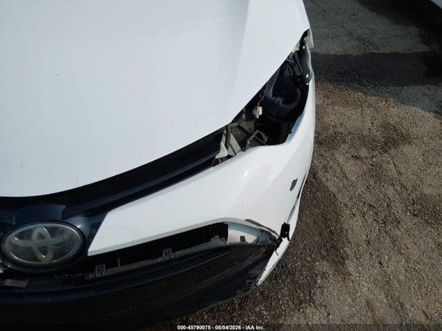 2017 TOYOTA COROLLA LE 18