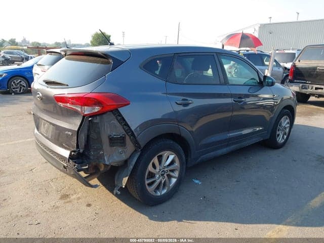 2018 HYUNDAI TUCSON SE 4