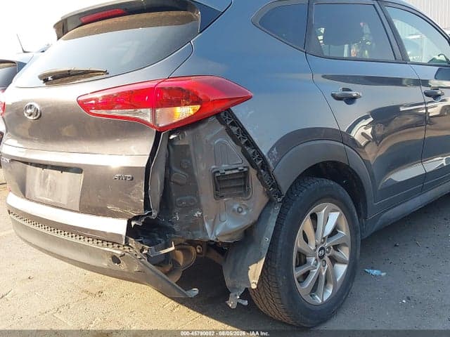 2018 HYUNDAI TUCSON SE 6