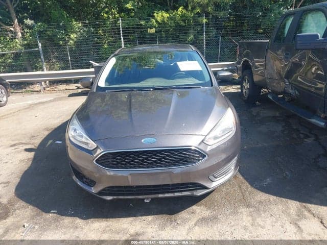 2018 FORD FOCUS SE 12