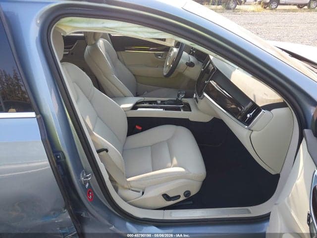 2018 VOLVO S90 T5 MOMENTUM 18
