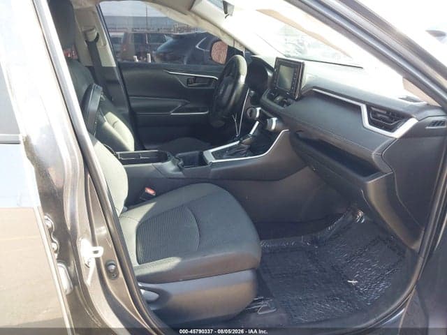 2022 TOYOTA RAV4 LE 5