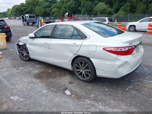 2017 TOYOTA CAMRY XSE 3