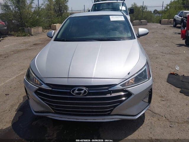 2019 HYUNDAI ELANTRA SE 13