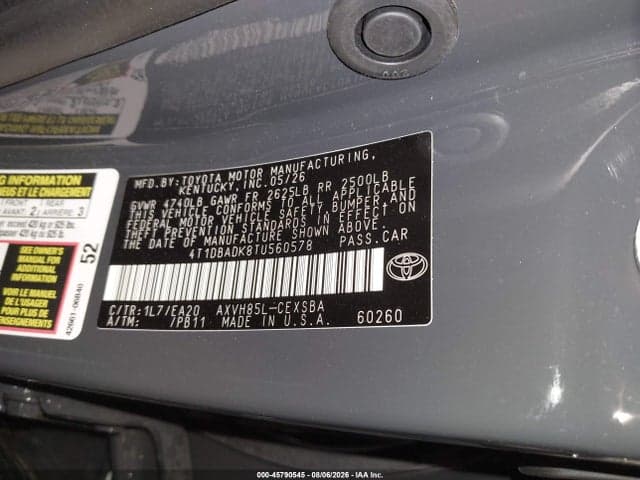 2026 TOYOTA CAMRY SE 8