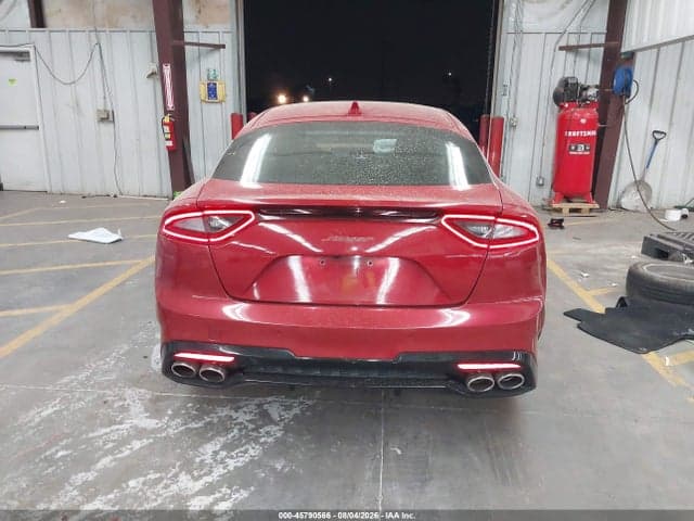 2018 KIA STINGER GT2 16