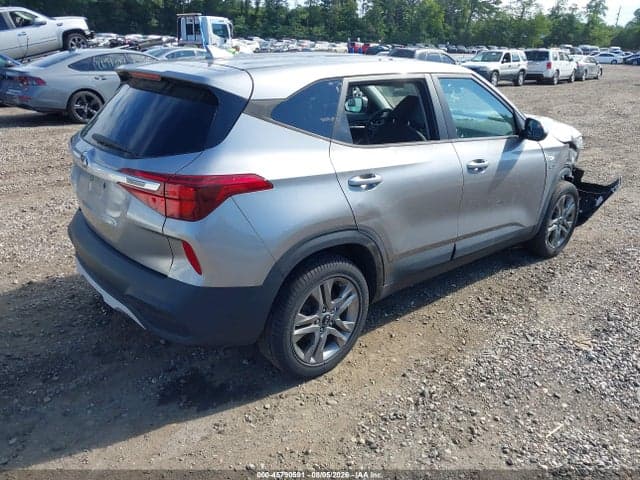 2021 KIA SELTOS LX 4
