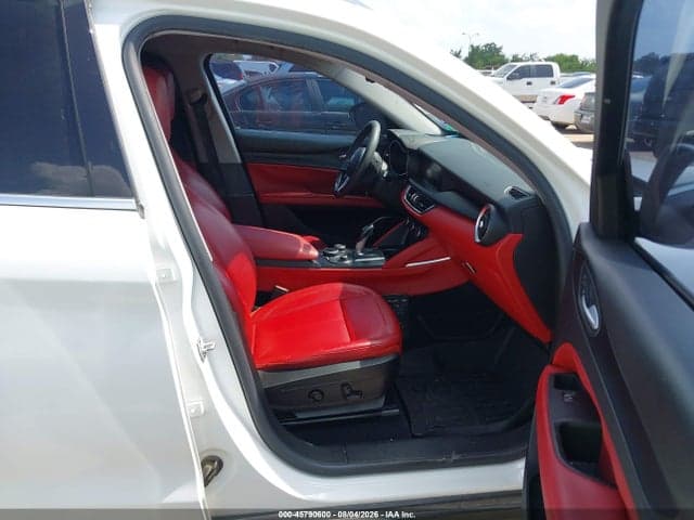 2018 ALFA ROMEO STELVIO AWD 5