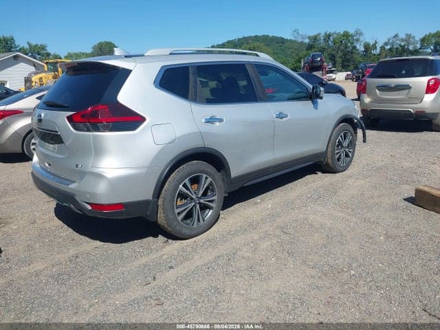 2019 NISSAN ROGUE SV 4
