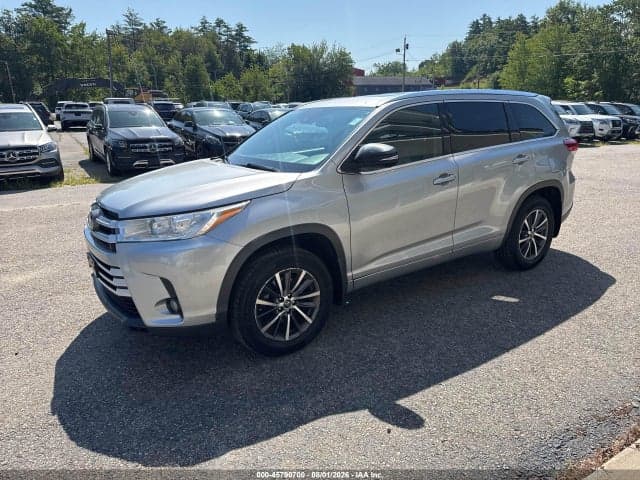 2017 TOYOTA HIGHLANDER XLE 2