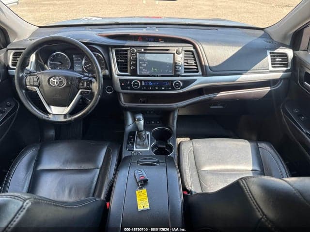 2017 TOYOTA HIGHLANDER XLE 6