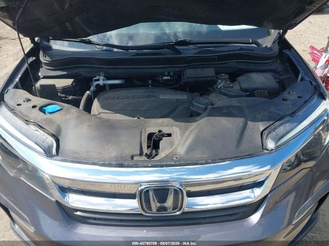 2019 HONDA PILOT EX 10