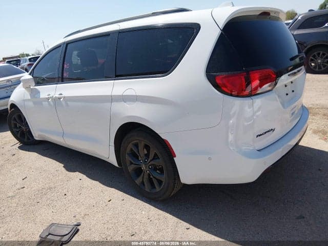 2020 CHRYSLER PACIFICA TOURING L 3