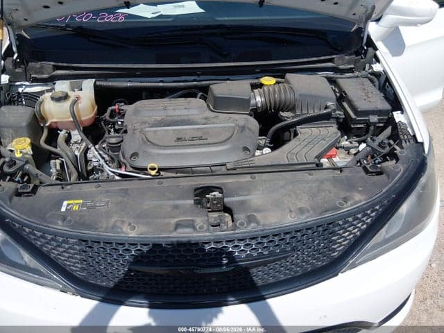 2020 CHRYSLER PACIFICA TOURING L 10