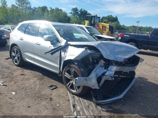 2018 VOLVO XC60 T5 MOMENTUM - 1
