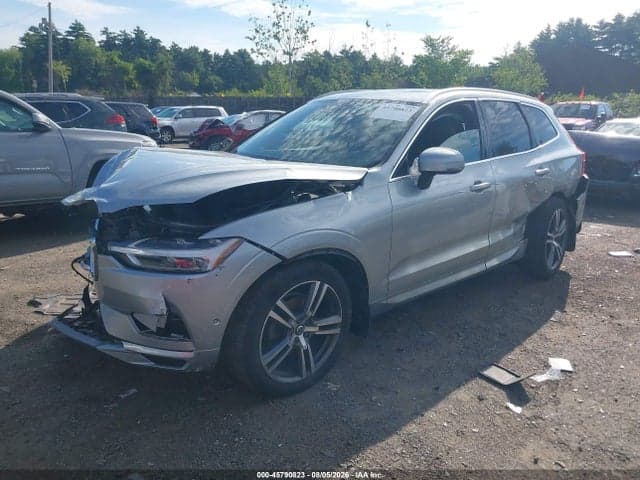 2018 VOLVO XC60 T5 MOMENTUM 2