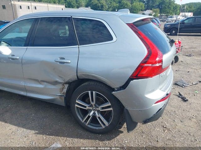 2018 VOLVO XC60 T5 MOMENTUM 17