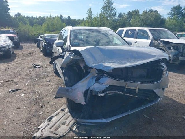2018 VOLVO XC60 T5 MOMENTUM 6