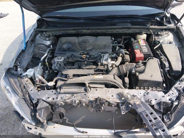 2018 TOYOTA CAMRY SE 10